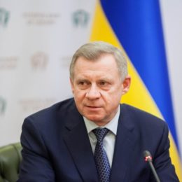 Курс, інфляція, світова криза та ще пять передбачень голови НБУ