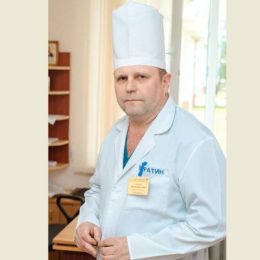 Лікувати 12-річну дівчинку, яку вразило струмом, допомагають усім миром