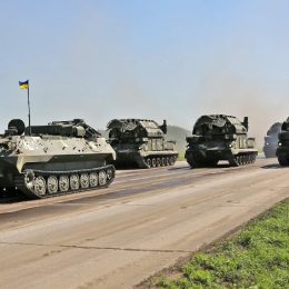Військову техніку продемонструвала Україна. Відео