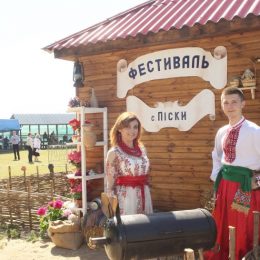 Тисячі гостей із Чернігівщини та України відвідали фестиваль у Пісках