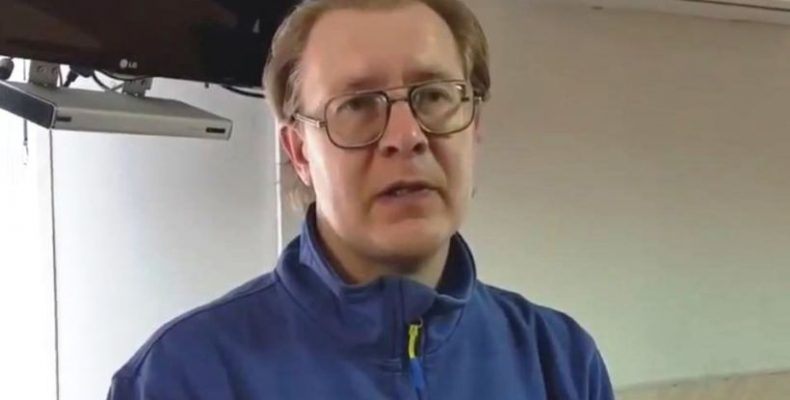 До примусових робіт засудили поета, який захищає Україну