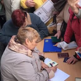 Газета партії, у якій перебував керівник поліції, спричинила істерію