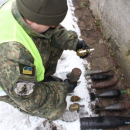 Арсенал боєприпасів та зброї вилучили на Чернігівщині