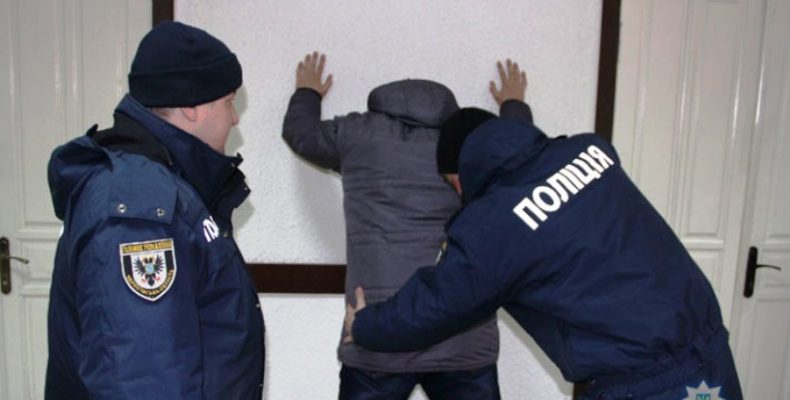 Поліцейським знадобилося кілька вантажівок, щоб вивезти крадене майно