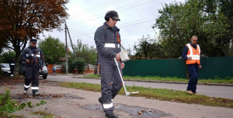 Чернігівські газовики обстежують газопроводи за допомогою спецпристрою