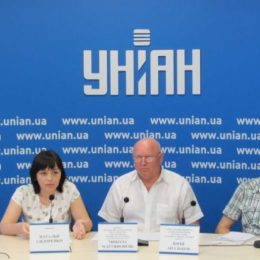 Прийняти «Фермерський антирейдерський закон» закликав депутатів фермер