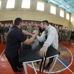 Чемпіонат з армспорту провели в оперативному командуванні «Північ»