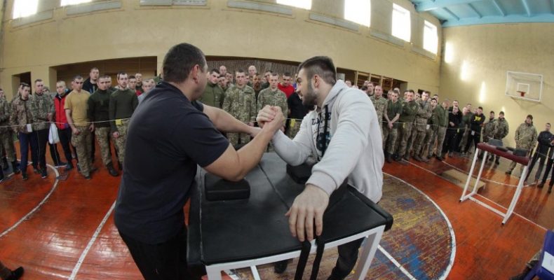 Чемпіонат з армспорту провели в оперативному командуванні «Північ»