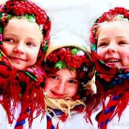 У Чернігові відкрилася виставка світлин «Планета дітей»