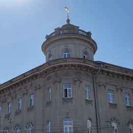 Чернігівська облдержадміністрація — в облозі