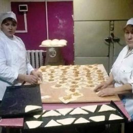 Директор, менеджер, технолог, водій, вантажник, маркетолог — в одній особі