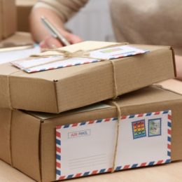 У передноворічні та новорічні свята пошта працюватиме