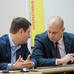 Чому рейдери захоплюють землю? Це з`ясовували у Чернігові