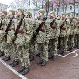 У Чернігові 268 військовослужбовців присягнули на вірність Україні