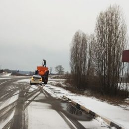 Як працюють служби автомобільних доріг в складних погодних умовах