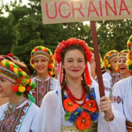 У новій пісні автори закликали повернутися українців на Батьківщину