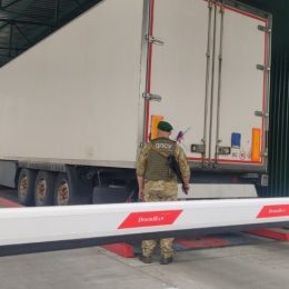 У контрабандистів на Чернігівщині вилучили молочно-димовий вантаж
