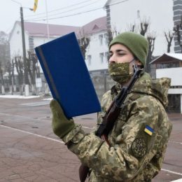 У Чернігові юнаки склали Військову присягу