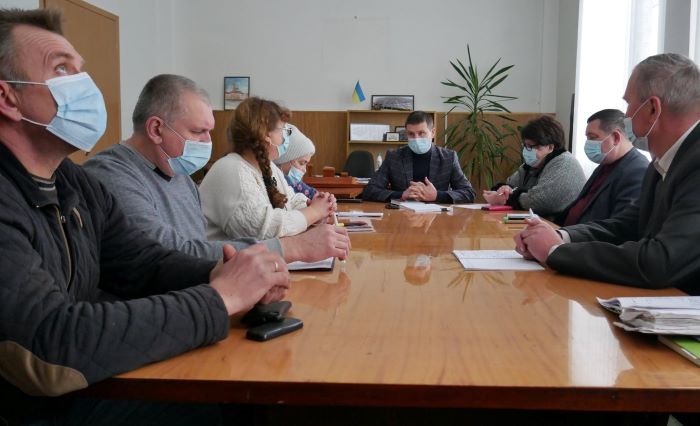 На посаду старости комісія віддала перевагу куму голови ОТГ