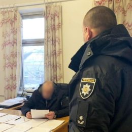 Поліція вручила підозру керівнику, який врятував підприємство