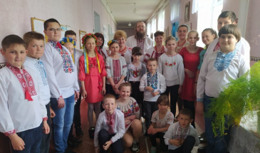 Родина священика із Тернопільщини несе науку дітям на Чернігівщині