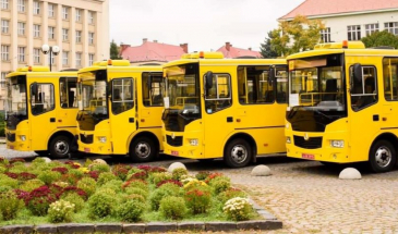 Чернігівський автозавод виготовив 12 автобусів для шкіл Закарпаття