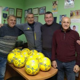 Комплект м`ячів для «Інваспорт» від обласної асоціації футболу