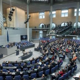 «путін вже зазнав фіаско» — заявили у Bundestag ФРН