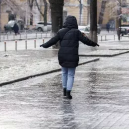 23 листопада на Чернігівщині — значний мокрий сніг і ожеледиця