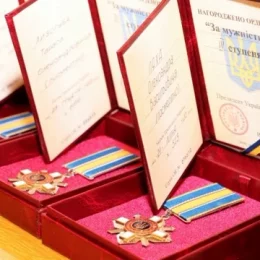 Рідним загиблих героїв Чернігівщини вручили державні нагороди
