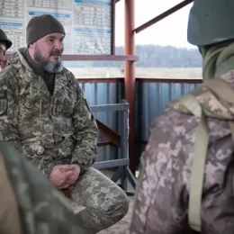 Дуже багато хлопців на війні мають бажання спілкуватися зі священником