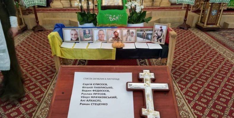 За загиблими Захисниками України помолилися у Чернігові