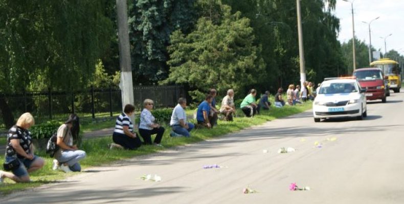 Він не дожив 19 днів до свого 45-річчя — поховали офіцера у рідній Бобровиці