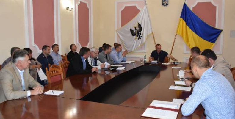 На сесії Чернігівської міськради дискутуватимуть про кадри