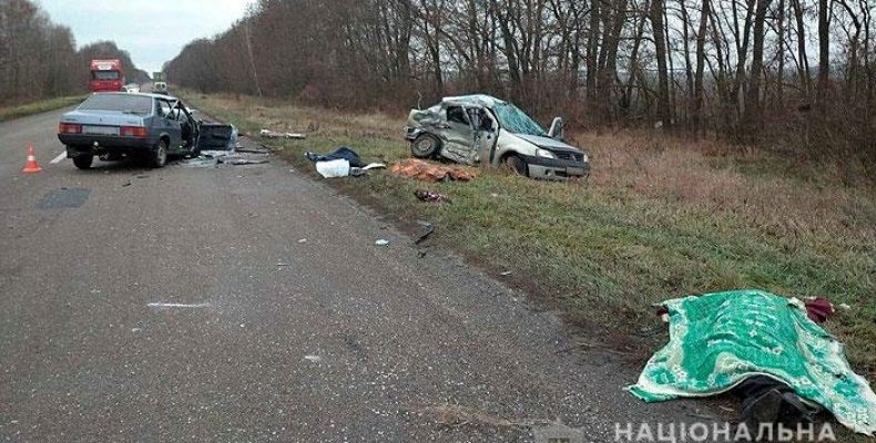 В дорожній аварії на Чернігівщині загинули троє людей