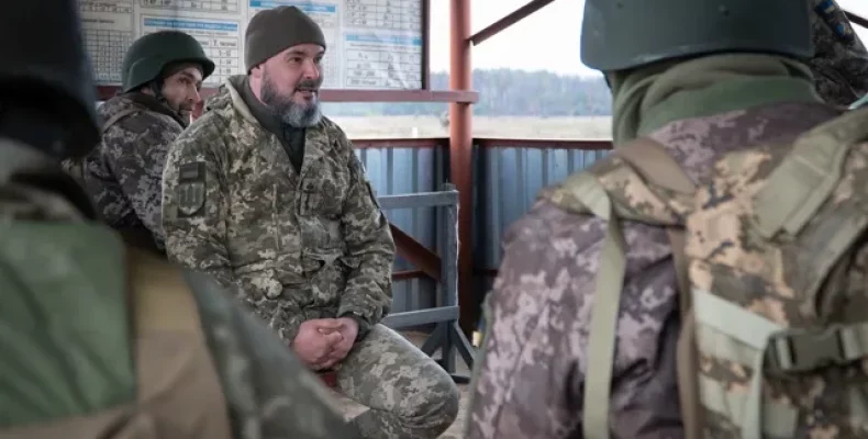 Дуже багато хлопців на війні мають бажання спілкуватися зі священником