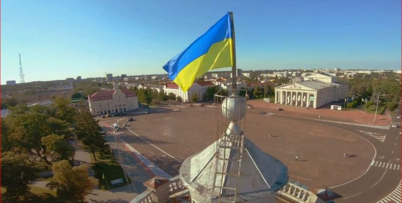 Чернігівці впевнені: життя починається знов!