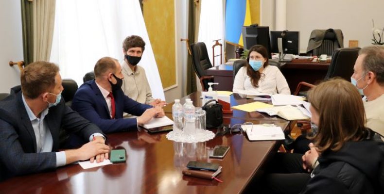 Екологічні проблеми обговорили у Чернігові