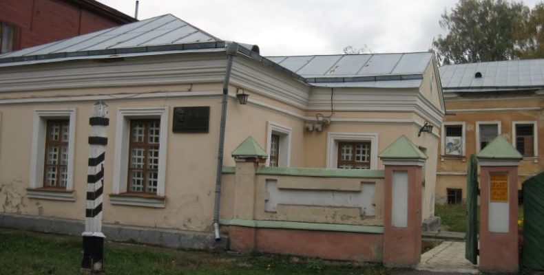 «Ніжинську поштову станцію» реконструюють