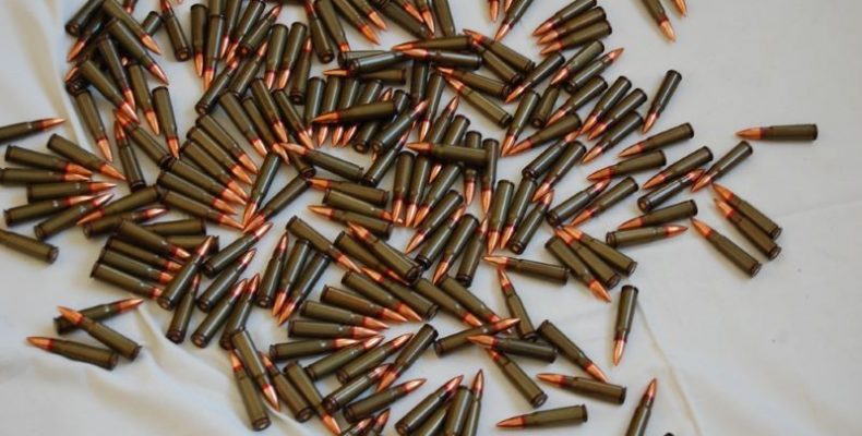 За торгівлю зброєю — іспитовий строк у три роки