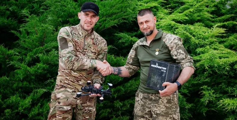 Воїн-лісівник з Чернігівщини отримав новітній FPV-дрон