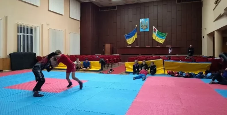 Козелецькі спортсмени тепер тренуються в залі для депутатів