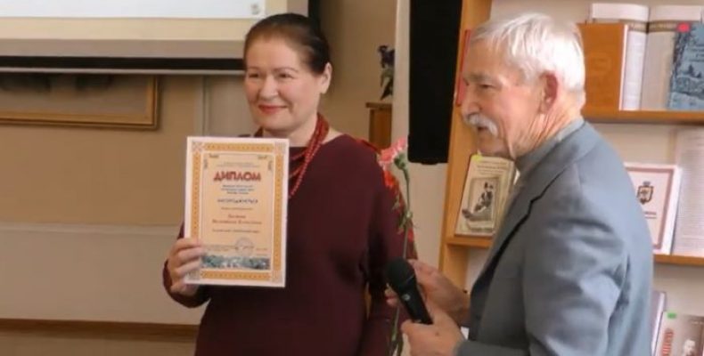 «Я слухаю музику тиші…»