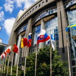 Європарламент ізолює Росію від зовнішнього світу