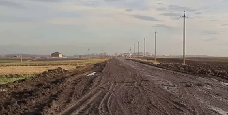 Дорожники Чернігівщини звернулися до аграріїв і водіїв