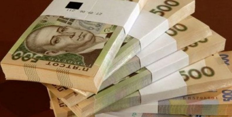Стрілочники втекли, а «бригадири» далі грабують…