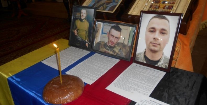 У Чернігові помолилися за загиблих у жовтні Захисників України