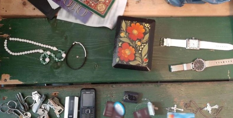 У Ніжині поліція затримала групу квартирних злодіїв-гастролерів
