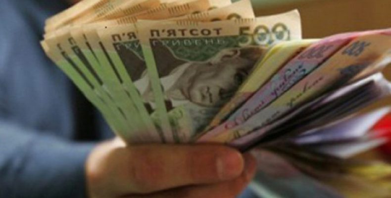 Пенсія у лікаря – 2,5 тис. грн; у військового – 5,5 тис., у судді – 68 тисяч