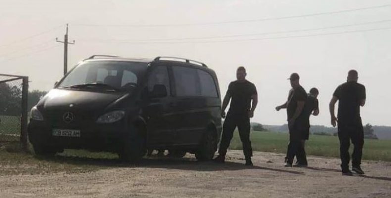 І знову рейдери: спритні ділки захоплюють фермерське господарство